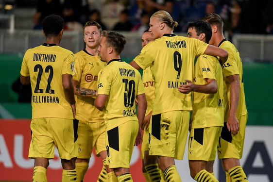 SV Wehen Wiesbaden empfing den amtierenden Pokalsieger Borussia Dortmund