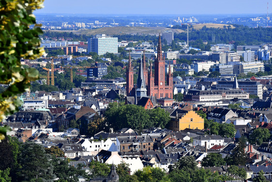 IHK macht sich für Modellstadt Wiesbaden stark. Mit Antigen-Schnelltests wieder mehr Handel.