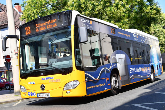 Umleitung von Bussen in Wiesbaden-Bierstadt wegen Bauarbeiten in der Poststraße.