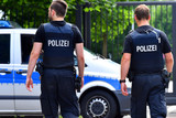 Polizei findet bei Kontrollen am Wochenende in der Wiesbadener Innenstadt bei vier Personen Drogen und einer hatte ein Messer bei sich.