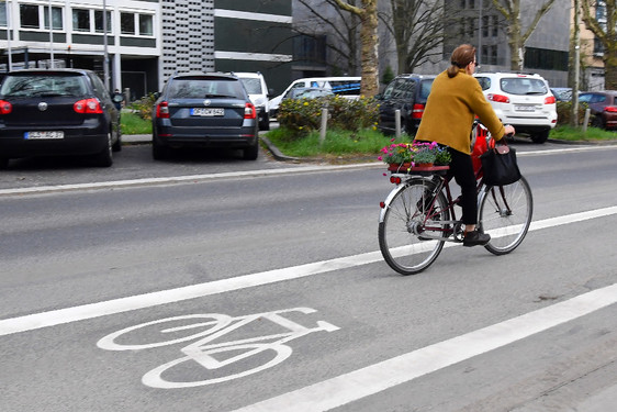 Neues Radverkehrsführung in Wiesbaden. Zweiter Ring: Sichere Querung für den Radverkehr fertiggestellt