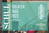 Ende März laden das Hessische Staatstheater und die Stadt Wiesbaden zu den diesjährigen Schultheatertagen ein. Eine Woche lang dreht sich alles um das Motto „Raus aus dem Klassenzimmer – Rauf auf die Bühne“.