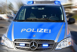 Verkehrsunfallfluch: VW Touran in Wiesbaden-Dotzheim beschädigt.