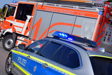 Am Sonntag hat ein Unbekannter ein Einkaufskorb in einem Hochhaus in Mainz-Kostheim angezündet und damit einen Feuerwehreinsatz ausgelöst.